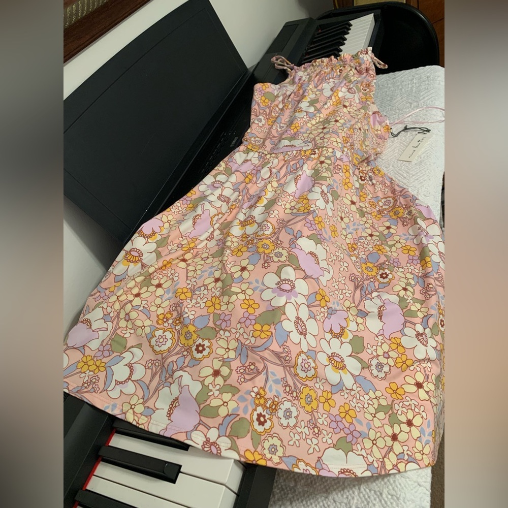 NWT Nine Britton Summer Flowy Pink Floral Dress.